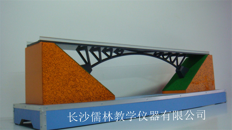 单肋钢管混凝土拱桥